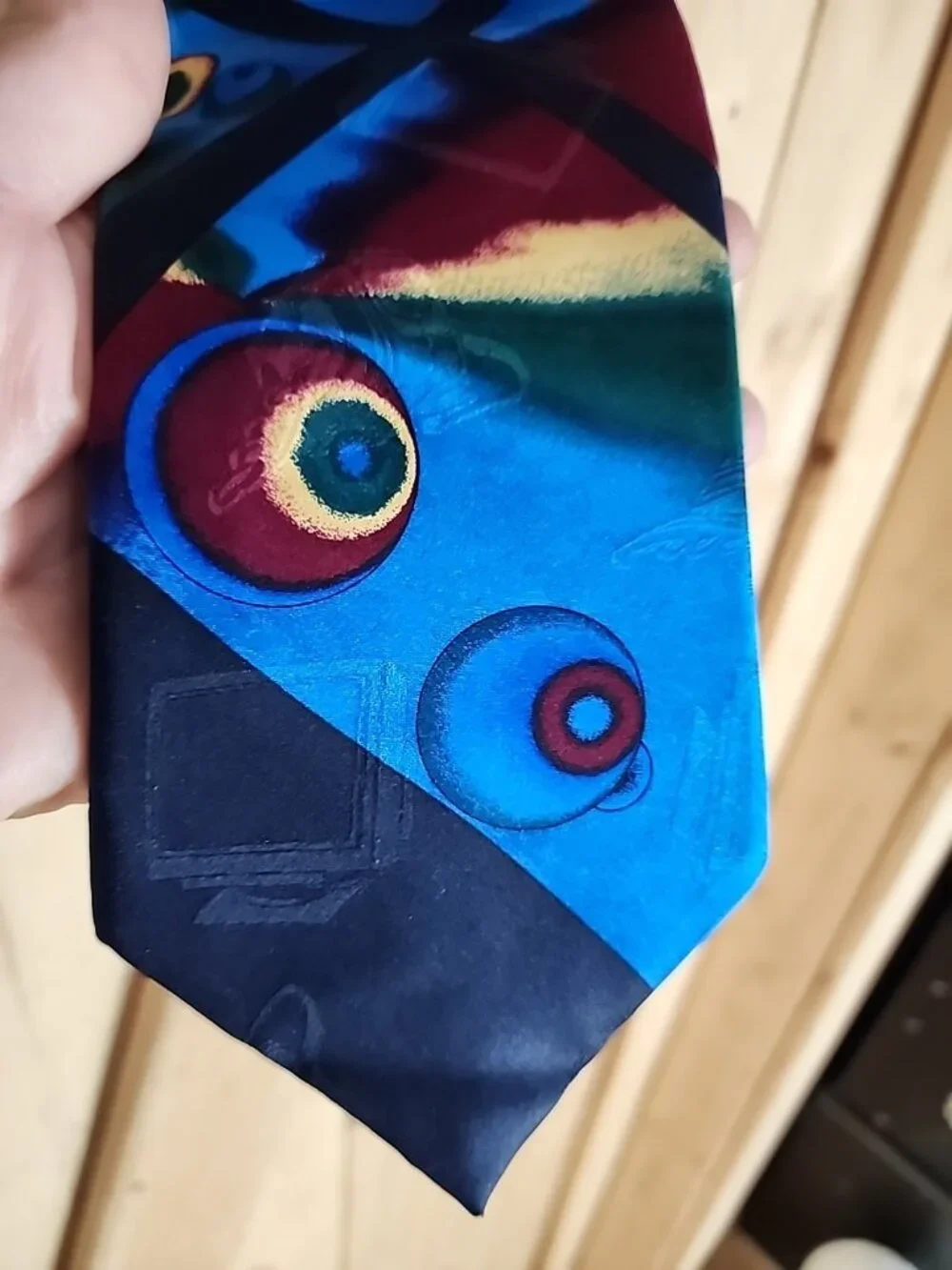 VTG After Dark Mens Neck Ties 100% Silk Nirvana Spheres Wearable Art Flying Toas
